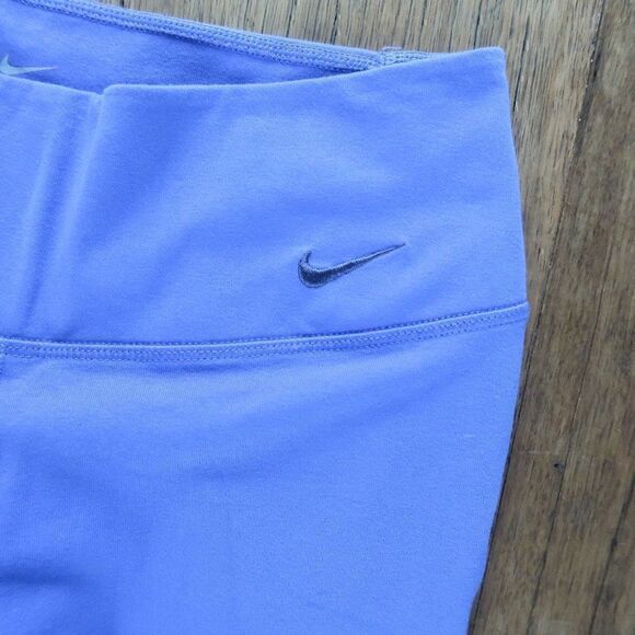 NIKE PURPLE DRY-FIT CAPRI LEGGINGS SIZE SMALL - Picture 6 of 8